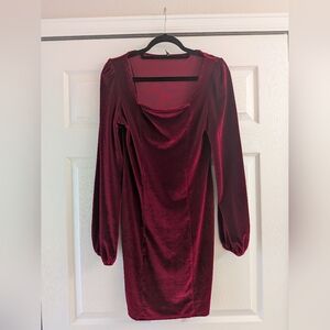 Luxurious Long Sleeve Velvet Dress in Deep Red